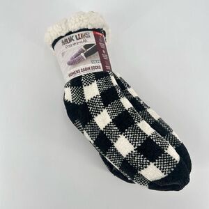 NWT Muk luks Faux Sherpa Lined Cabin Socks L/XL  Black &‎ White Plaid Large XL